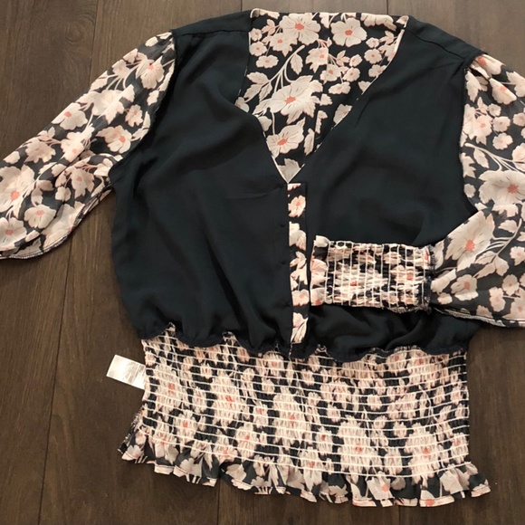 Design Lab chiffon blouse with ruched waist and cuffs - Picture 6 of 13